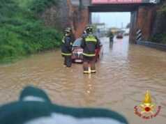 Maltempo in Toscana, a Pistoia evacuata una scuola e salvate due persone intrappolate in auto