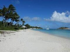 Nave da crociera dimentica 80enne sull’isola: trovata morta