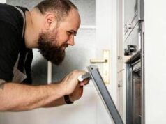 Over 50 e con voglia di cambiare, ecco l’identikit dei collaboratori domestici