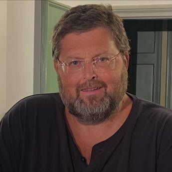 Adinolfi: “Wokismo e islamismo, ecco l’alleanza che minaccia l’Occidente”