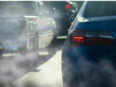 Auto, l’Ue rivede gli obiettivi: salta lo stop ai motori termici dal 2035