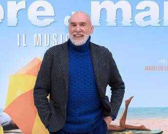 Chi è Diego Dalla Palma, oggi a Verissimo il truccatore che ha programmato la sua morte