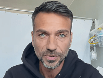 Costantino Vitagliano a Verissimo: chi è l’ex tronista, il racconto della malattia rara