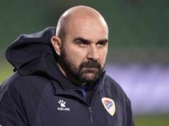 Dramma nel calcio serbo, allenatore muore durante una partita