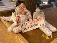 Fantocci con il volto di Meloni e Gasparri alla Sapienza. Il senatore: “Minacce non ci intimidiscono”