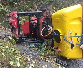 Incidente sul lavoro nel Bresciano, 43enne muore schiacciato dal trattore a Rodengo Saiano