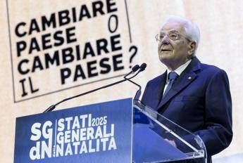 Natalità, Mattarella: “Tema vitale per l’Italia e per l’Europa”