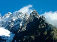 Nepal, Farnesina: morti i due italiani dispersi sul massiccio del Manaslu. Altri 6-7 connazionali mancano all’appello