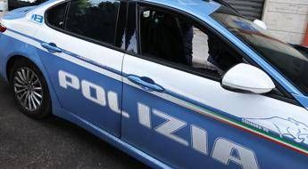 Picchia e tiene sotto sequestro una ragazza per oltre 24 ore, 32enne arrestato