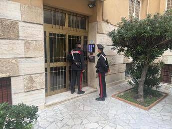 Roma, precipita da balcone b&b dopo lite e muore: fermato un 25enne