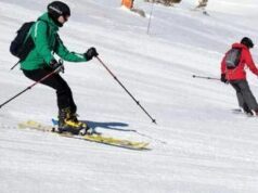 Sci, casco obbligatorio per tutti: da quando e cosa rischia chi non lo indossa