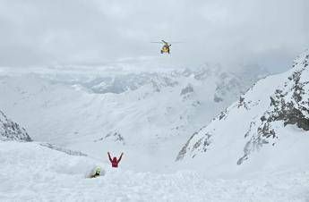 Valanga in Tirolo travolge 6 escursionisti: sono tutti salvi