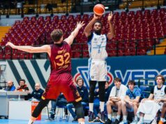 La Blu Basket Bergamo manca il tiro del sorpasso e perde per un punto contro Ferraroni Cremona Blu Basket Bergamo