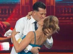Ballando, D’Urso e il valzer con finale a sorpresa: il bacio con La Rocca