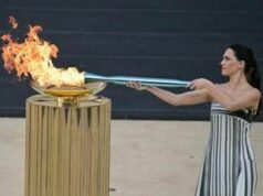 Milano Cortina 2026, fiamma olimpica accolta oggi in Italia da Mattarella