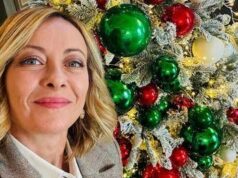 Regalo hi-tech per Meloni a Natale, parlamentari doneranno alla premier un ‘super Pc’