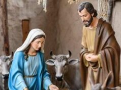 Si finge statua e si nasconde nel presepe, il sindaco scopre il latitante