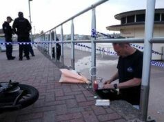 Strage Bondi Beach, sui social le immagini della coppia che affronta l’attentatore e viene uccisa