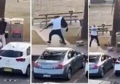 Sydney, il cittadino eroe affronta e disarma il terrorista