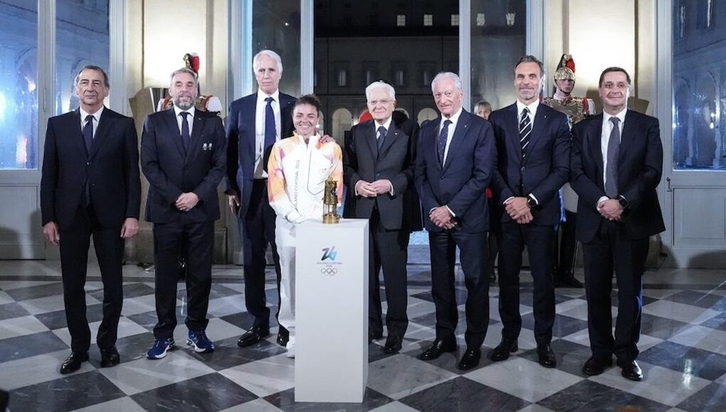 Torcia_al_Quirinale Olimpiadi Milano-Cortina