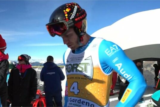 Coppa del Mondo di sci alpino: Von Allmen anticipa Odermatt e Schieder nella seconda discesa libera della Val Gardena, top ten per Paris e Casse Discesa Libera della Val Gardena