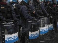 Agenti sotto processo solo su richiesta del ministro: ddl di Fratelli d’Italia, poi la marcia indietro