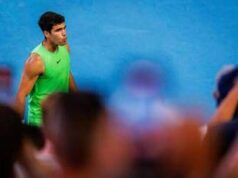 Australian Open, Alcaraz ha finto di ritirarsi? Il gesto che ha ‘confuso’ Zverev