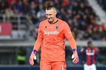 Skorupski espulso tra le proteste: cos’è successo in Genoa-Bologna