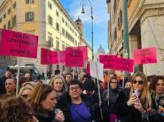Violenza sulle donne, manifestazione di fronte al Senato: protesta contro testo Bongiorno