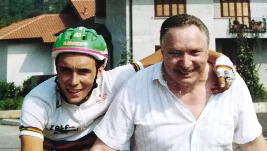 con papà angelo e maglia iridata Tedofori