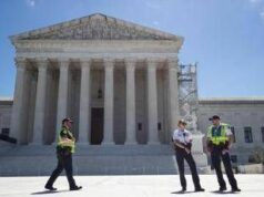 Dazi Usa, chi sono i tre giudici conservatori che hanno ‘voltato le spalle’ a Trump