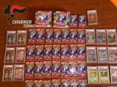 Gli rubano carte pokemon per 20mila euro, le ritrova online: due denunce