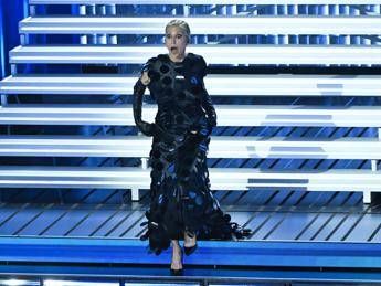 Sanremo, Rai avvia verifiche su caso ‘Animali notturni’ di Malika: titolo spot?