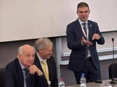 Tumori, esperti: “Il 2% dei ricoveri e 4% dei decessi da interazioni tra farmaci”