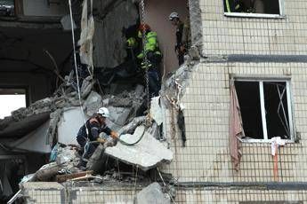 Ucraina, nessuna tregua: morti in attacco russo con droni a Dnipro