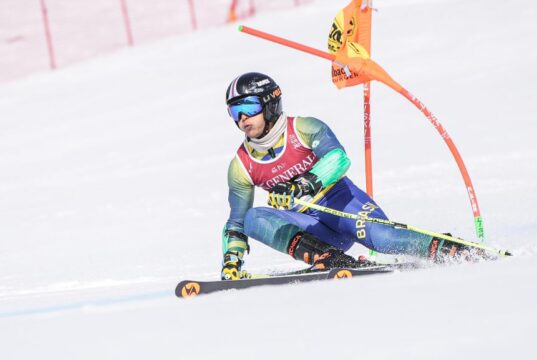 Olimpiadi Invernali: Pinheiro Braathen guida il gigante dopo la prima manche; Vinatzer vicino alla top ten, Ongaro a ridosso dei primi trenta Mondiali di sci alpino 2025