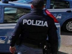 Inseguimento a Ostia, auto in fuga dalla polizia investe due ragazze
