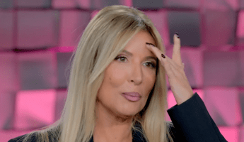 Selvaggia Lucarelli, matrimonio rimandato: “Non siamo riusciti a organizzare”