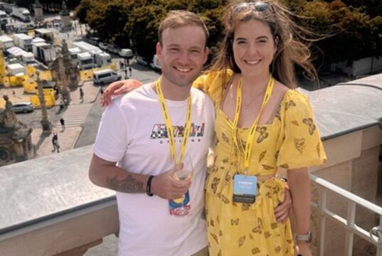 Santini Cycling firma il progetto di Amy e Kye Hudson: fare il record del giro del mondo in bicicletta Santini Cycling