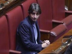 Deputati sospesi a gennaio, scintille maggioranza-opposizione alla Camera. E Donzelli infiamma l’Aula