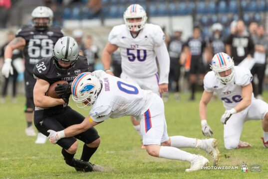 Football americano, terza vittoria per Frogs Legnano. Annunciato un nuovo nome nella Hall of Fame Frogs Legnano