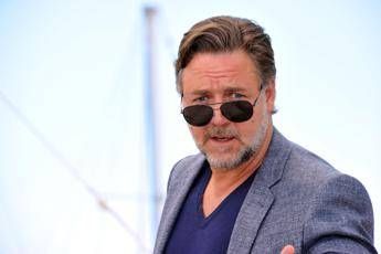 Fallimento Italia, spunta il tweet del tifoso Russell Crowe: “Mi sento male”