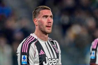 Juventus, Comolli rinvia rinnovo Vlahovic: “Ne parleremo a fine stagione”