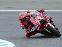 MotoGp, Marquez in pole nel Gp di Germania davanti a fratello Alex. Cade Bezzecchi