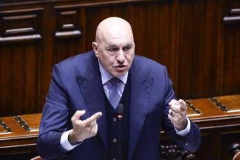 Ucraina, Crosetto: “Minaccia atomica torna attuale”