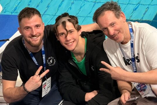 Nuoto, Mirko Pezzoli ottimo argento nei 200 delfino Nuoto