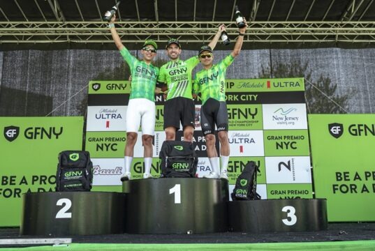 Ciclismo, Il weekend da sogno di OM.CC: il team conquista due continenti OM.CC