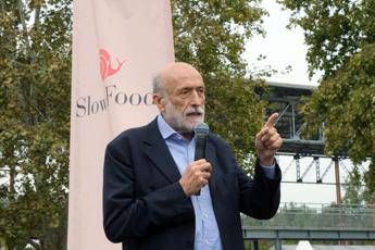 E’ morto Carlo Petrini, addio al fondatore di Slow Food: aveva 76 anni