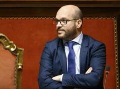 Giornata mondiale sclerosi multipla, Fontana: “Dietro malattia famiglie che meritano dignità”