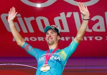 Giro d’Italia, Bettiol vince la 13esima tappa: Eulalio sempre in rosa